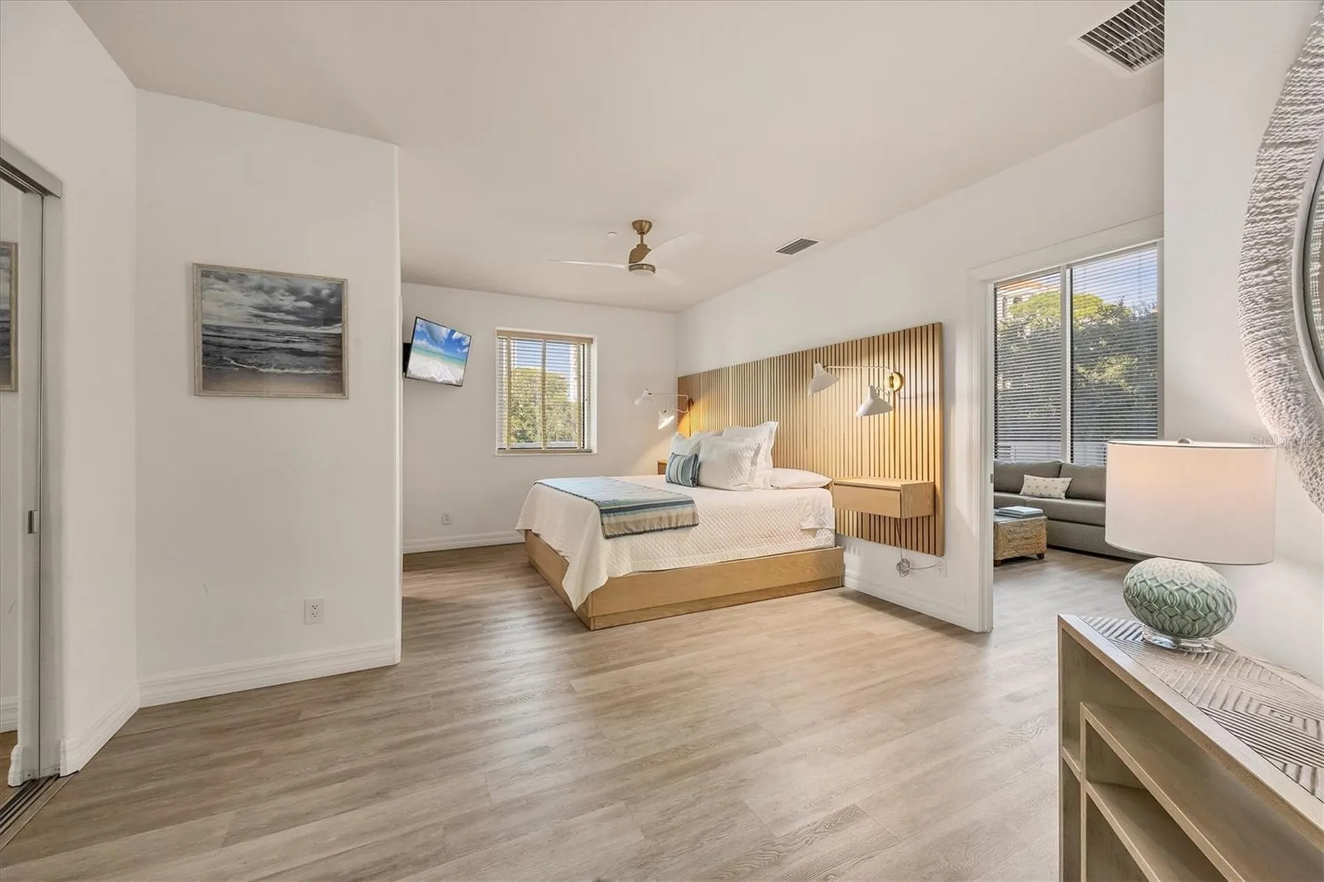 340 S Palm Avenue Sarasota FL 34236