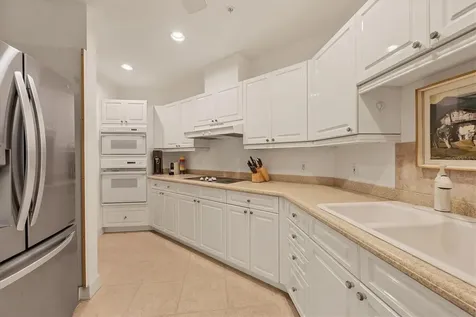 340 S Palm Avenue Sarasota FL 34236