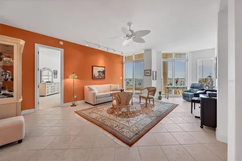 340 S Palm Avenue Sarasota FL 34236