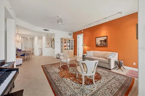 340 S Palm Avenue Sarasota FL 34236