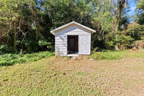 15217 Myrtle Street Dade City FL 33523