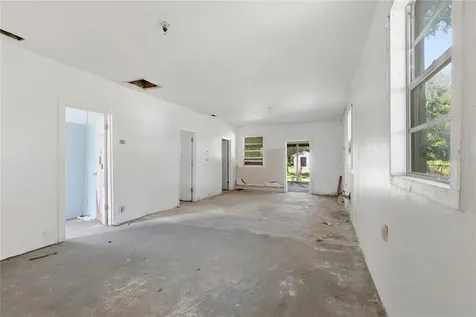 15217 Myrtle Street Dade City FL 33523