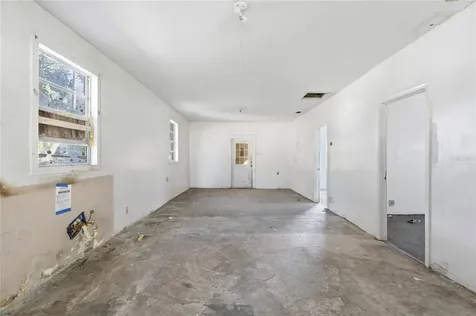 15217 Myrtle Street Dade City FL 33523