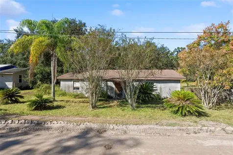 15217 Myrtle Street Dade City FL 33523
