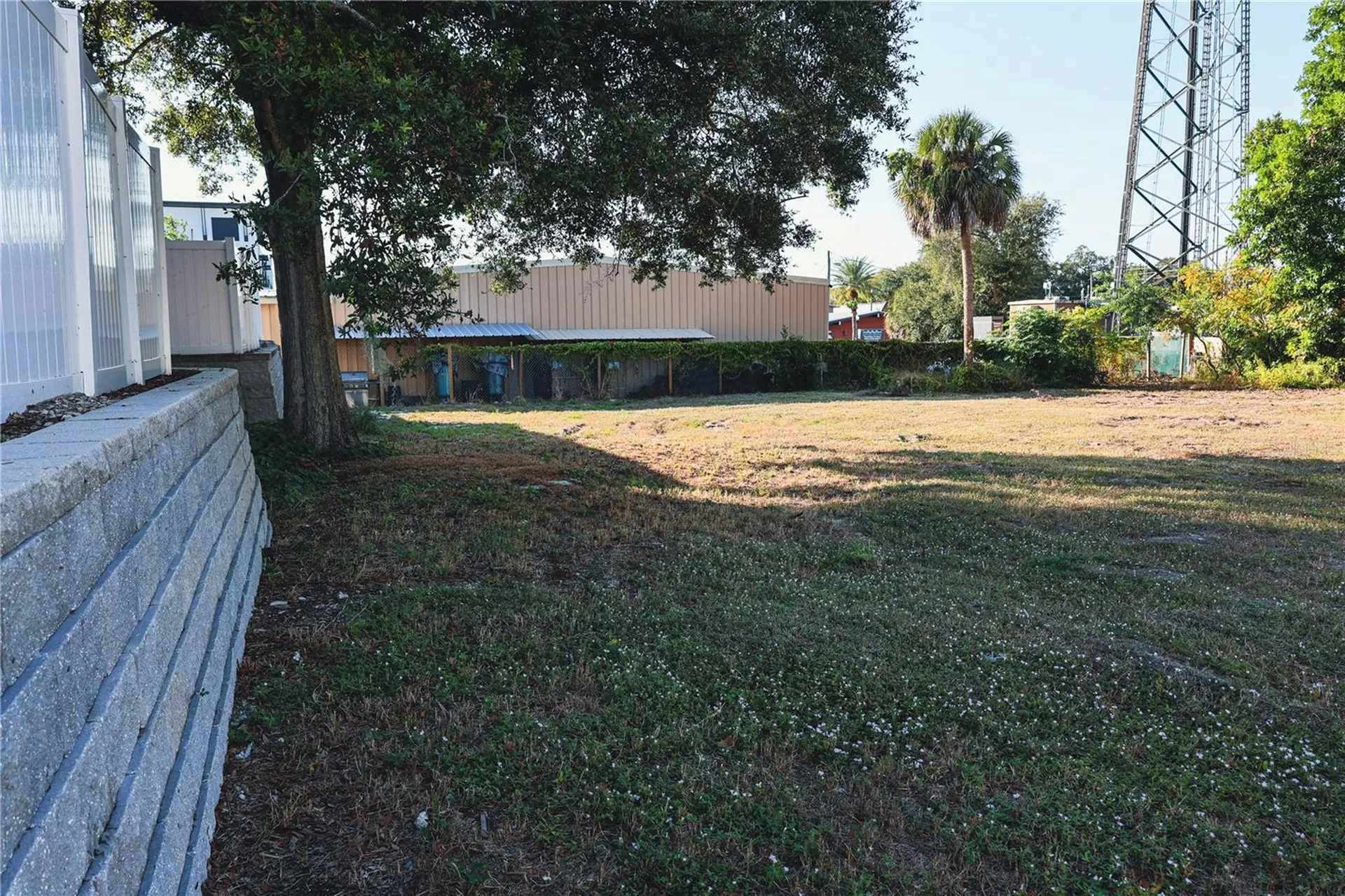 952/958 Howard Avenue Dunedin FL 34698