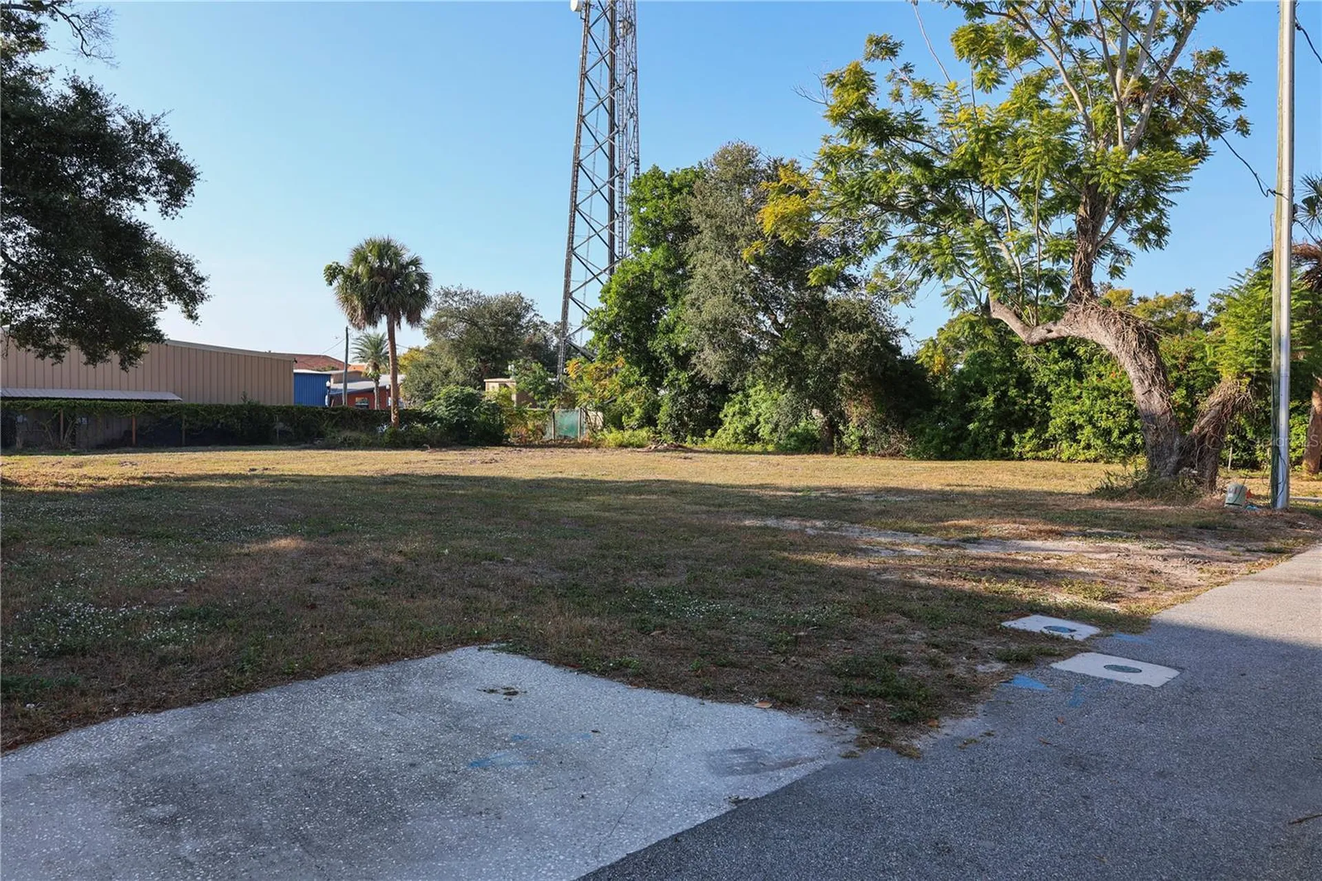 952/958 Howard Avenue Dunedin FL 34698