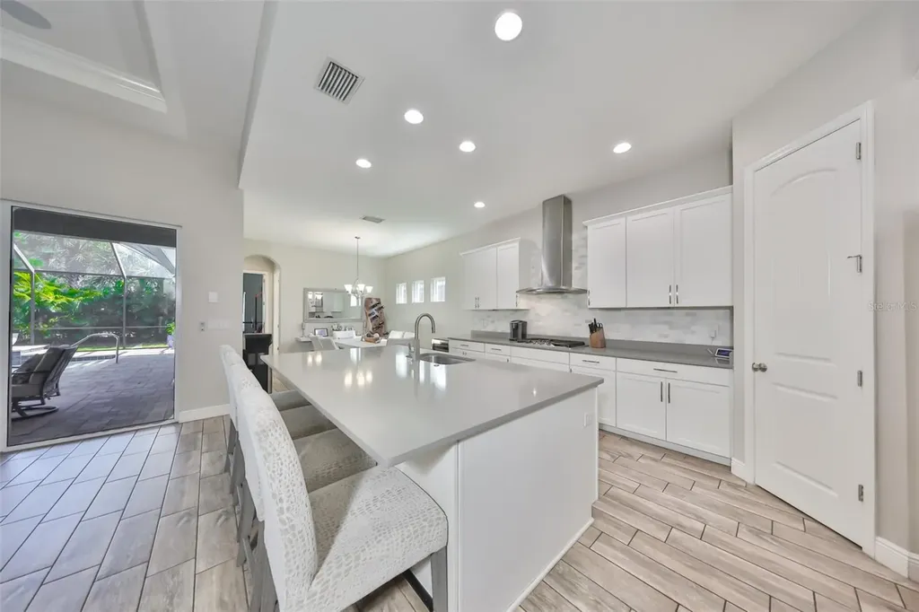 6429 Seasound Drive Apollo Beach FL 33572