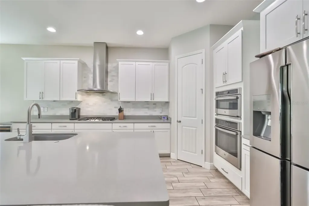 6429 Seasound Drive Apollo Beach FL 33572