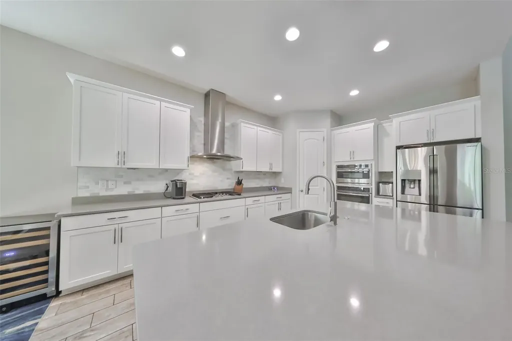 6429 Seasound Drive Apollo Beach FL 33572