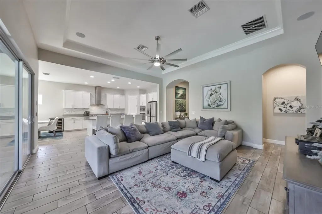 6429 Seasound Drive Apollo Beach FL 33572