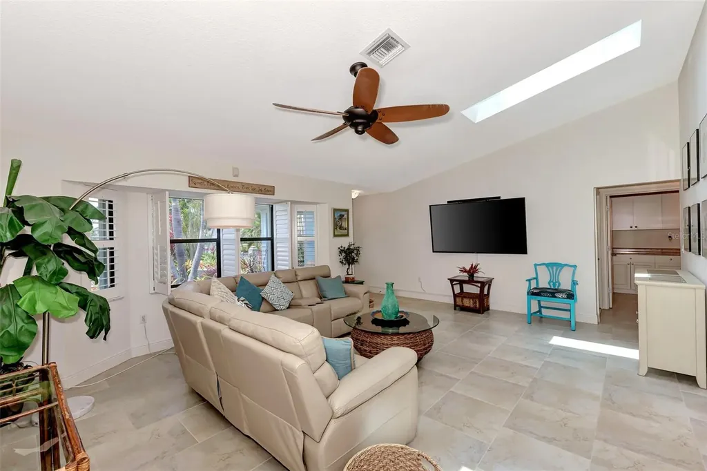 8170 Casa De Meadows Drive Englewood FL 34224