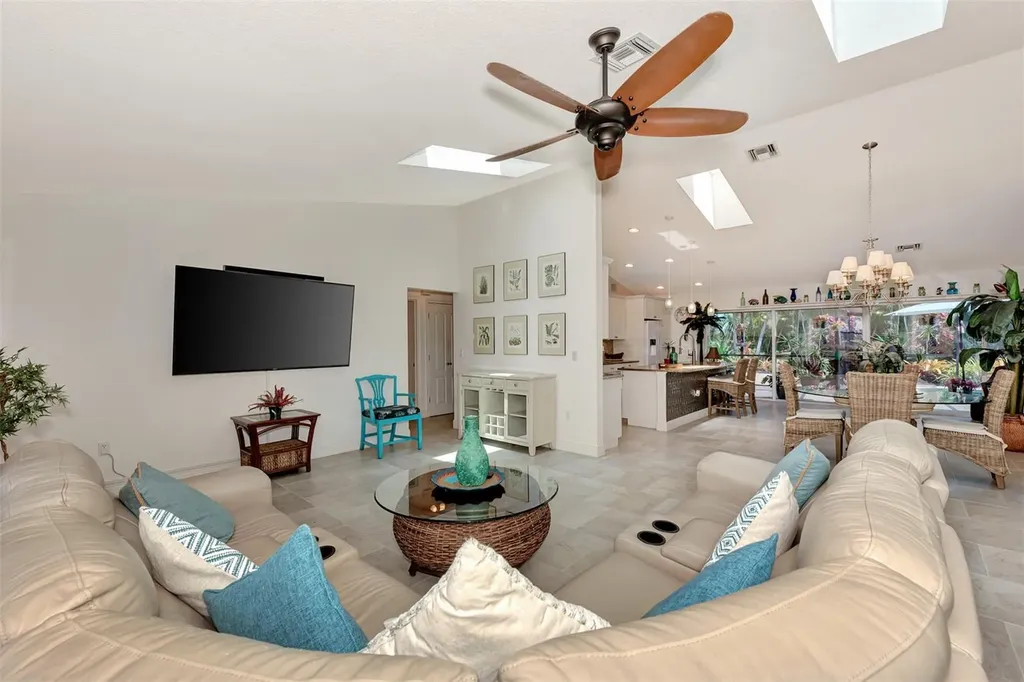 8170 Casa De Meadows Drive Englewood FL 34224