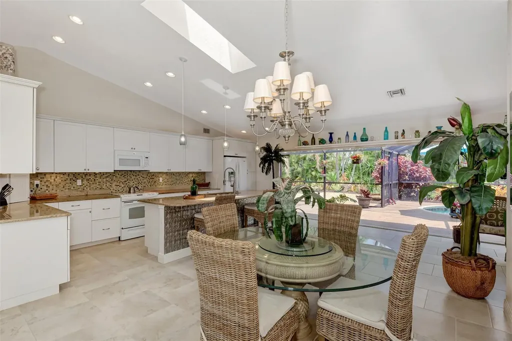 8170 Casa De Meadows Drive Englewood FL 34224