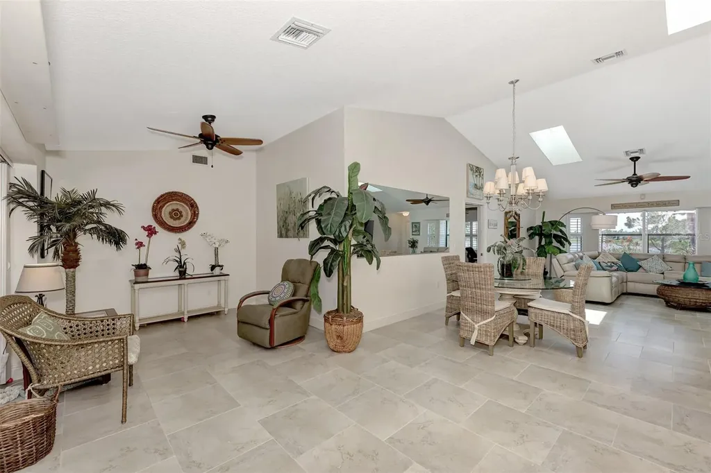 8170 Casa De Meadows Drive Englewood FL 34224