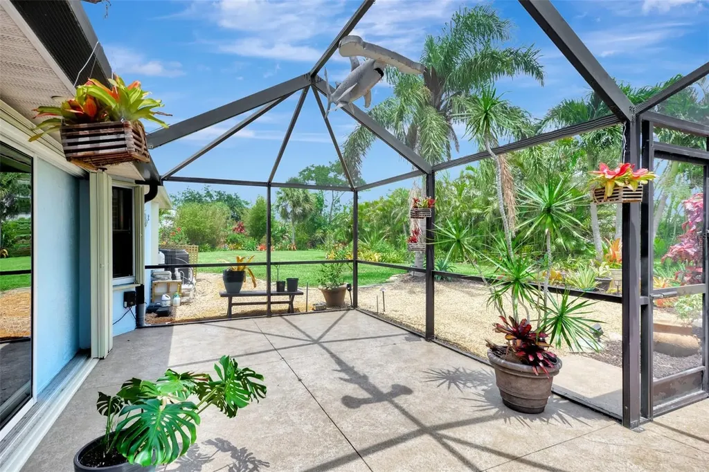 8170 Casa De Meadows Drive Englewood FL 34224