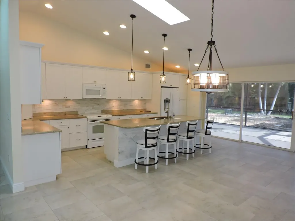 8170 Casa De Meadows Drive Englewood FL 34224
