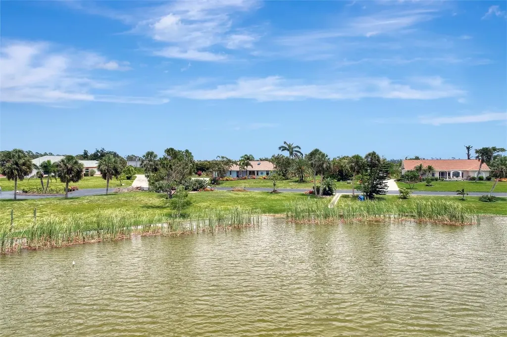 8170 Casa De Meadows Drive Englewood FL 34224