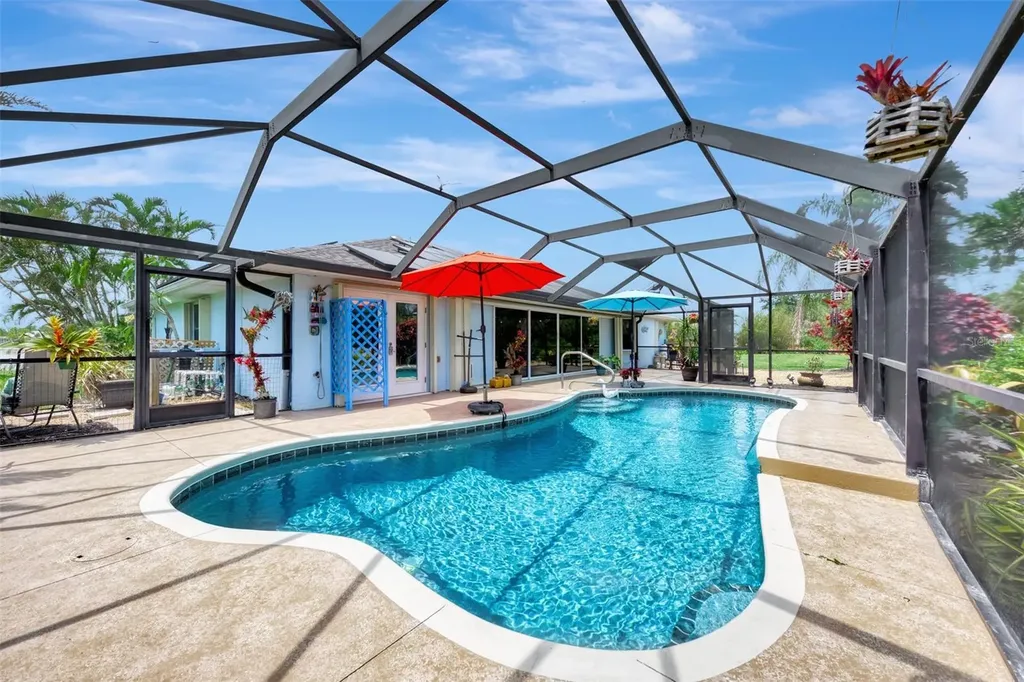 8170 Casa De Meadows Drive Englewood FL 34224