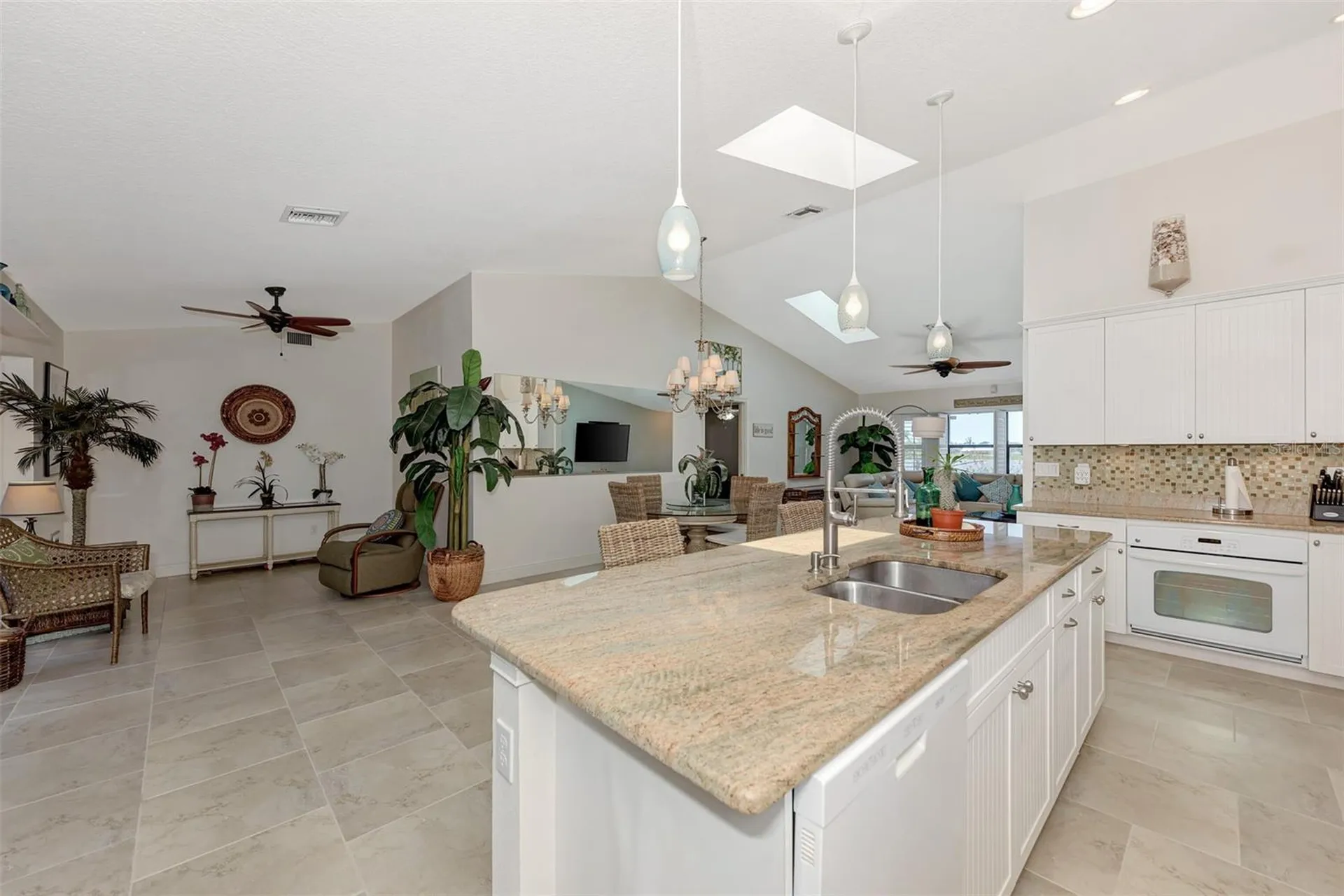 8170 Casa De Meadows Drive Englewood FL 34224