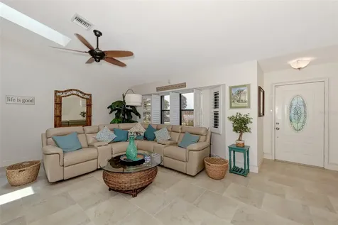 8170 Casa De Meadows Drive Englewood FL 34224