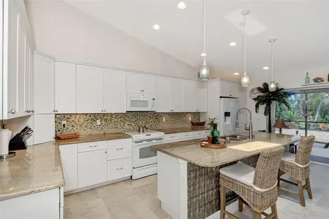 8170 Casa De Meadows Drive Englewood FL 34224
