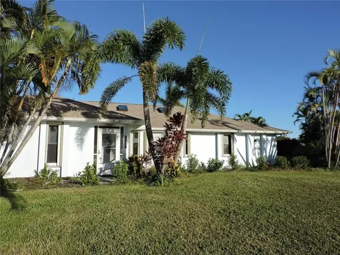 8170 Casa De Meadows Drive Englewood FL 34224
