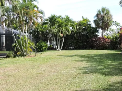 8170 Casa De Meadows Drive Englewood FL 34224