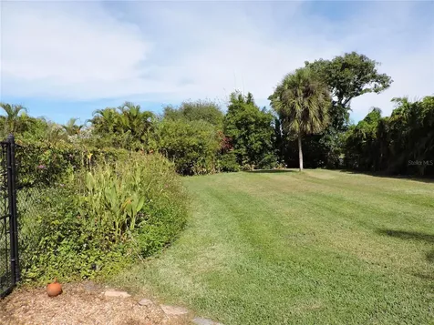 8170 Casa De Meadows Drive Englewood FL 34224