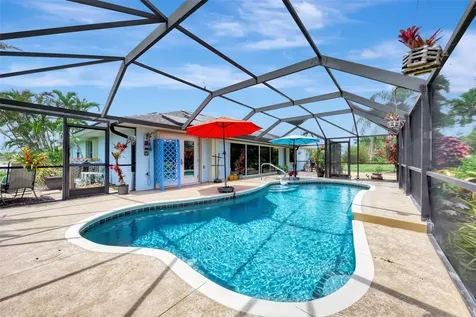 8170 Casa De Meadows Drive Englewood FL 34224