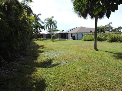 8170 Casa De Meadows Drive Englewood FL 34224