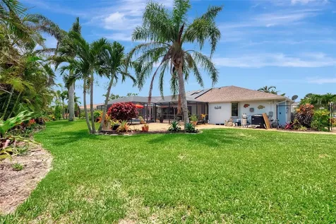 8170 Casa De Meadows Drive Englewood FL 34224