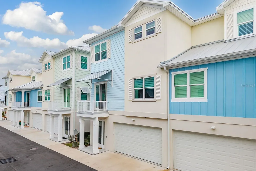 833 Oak Bend Lane Dunedin FL 34698