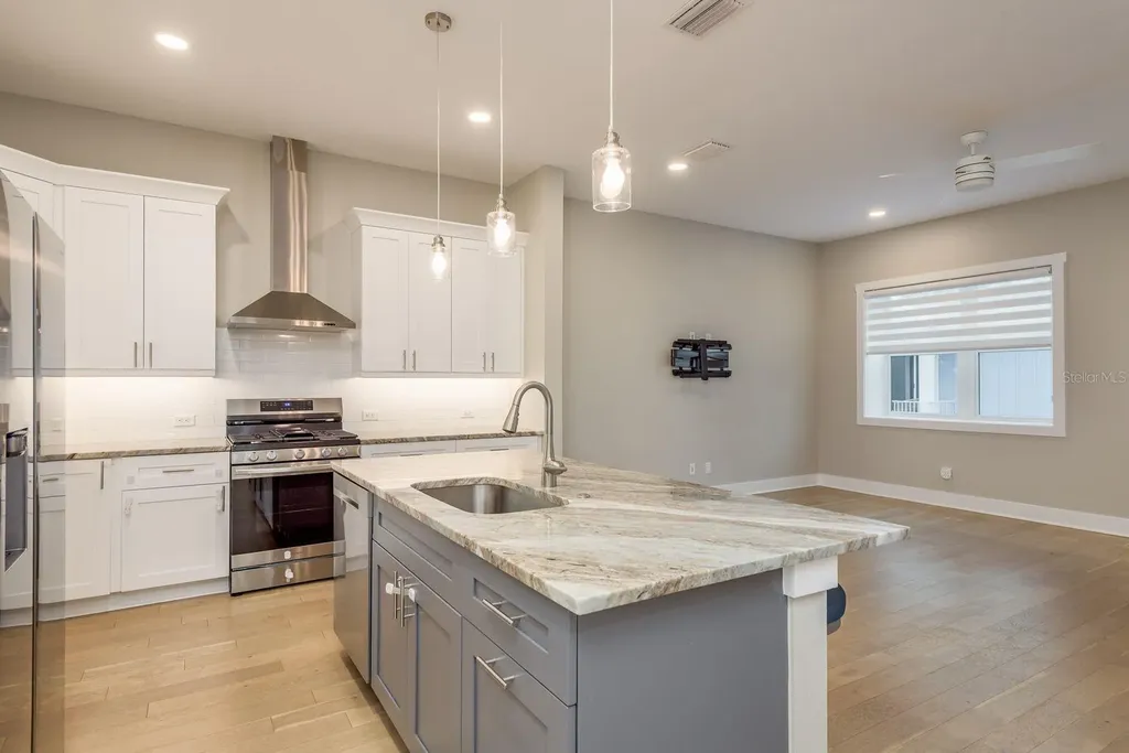 833 Oak Bend Lane Dunedin FL 34698