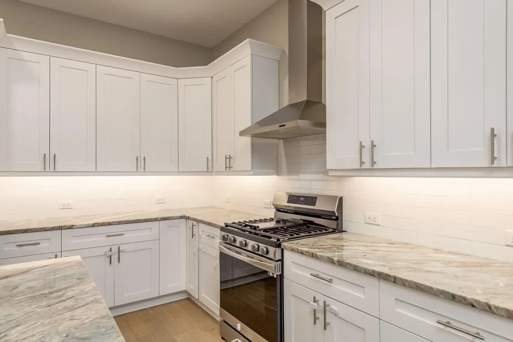 833 Oak Bend Lane Dunedin FL 34698