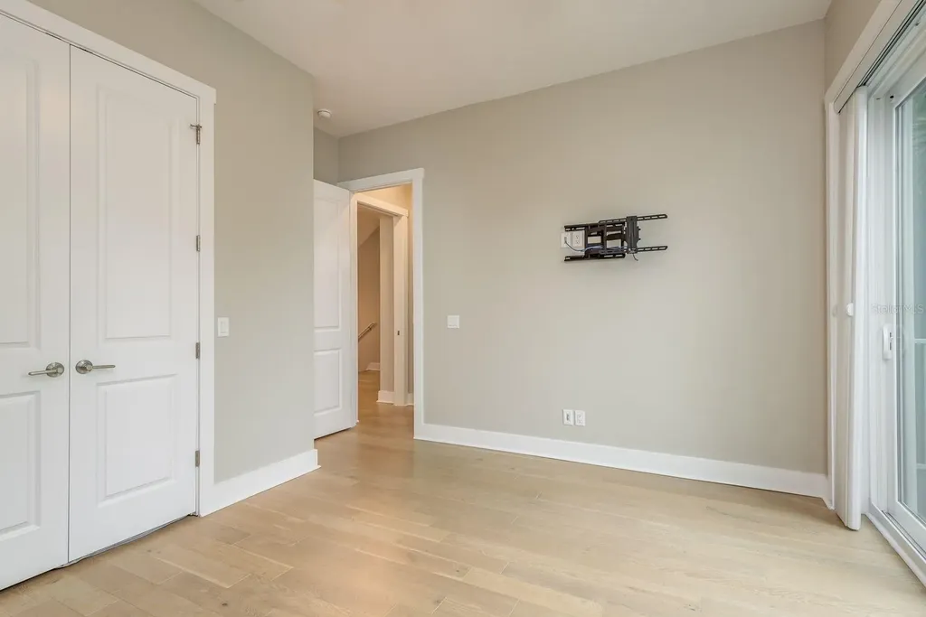 833 Oak Bend Lane Dunedin FL 34698