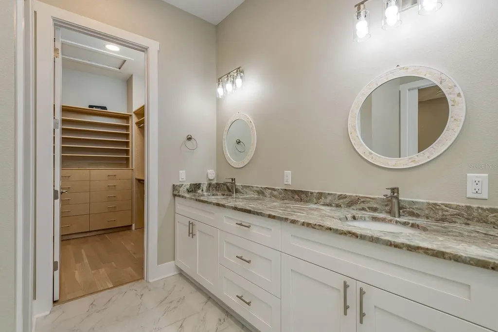 833 Oak Bend Lane Dunedin FL 34698