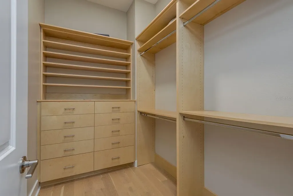 833 Oak Bend Lane Dunedin FL 34698