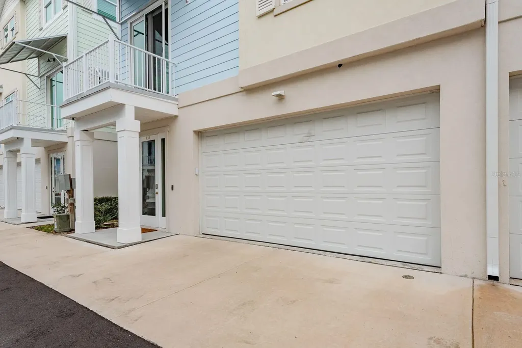 833 Oak Bend Lane Dunedin FL 34698