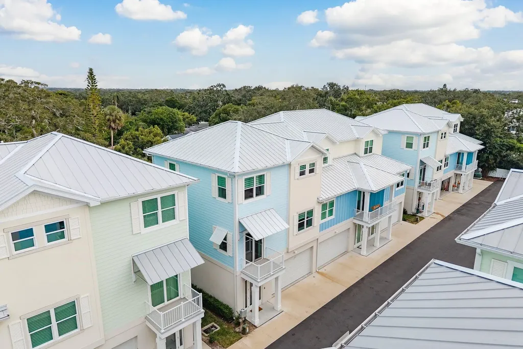 833 Oak Bend Lane Dunedin FL 34698