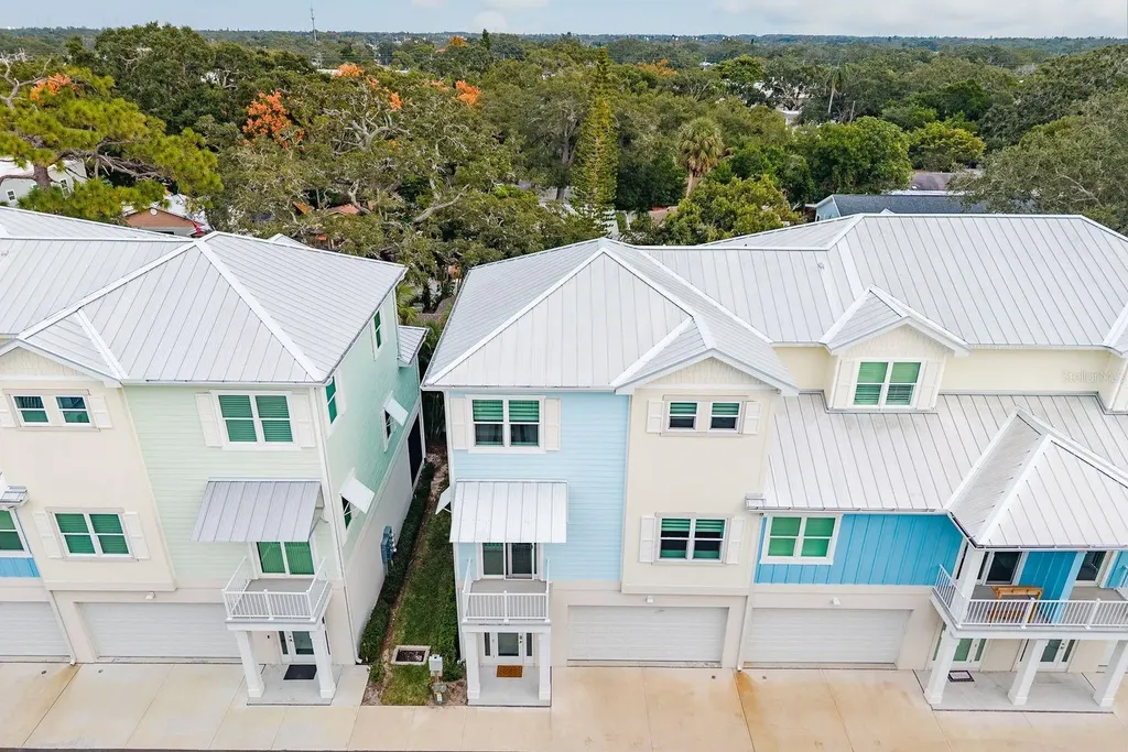 833 Oak Bend Lane Dunedin FL 34698