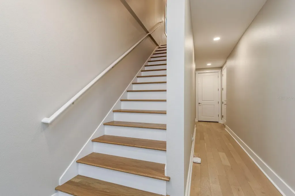 833 Oak Bend Lane Dunedin FL 34698