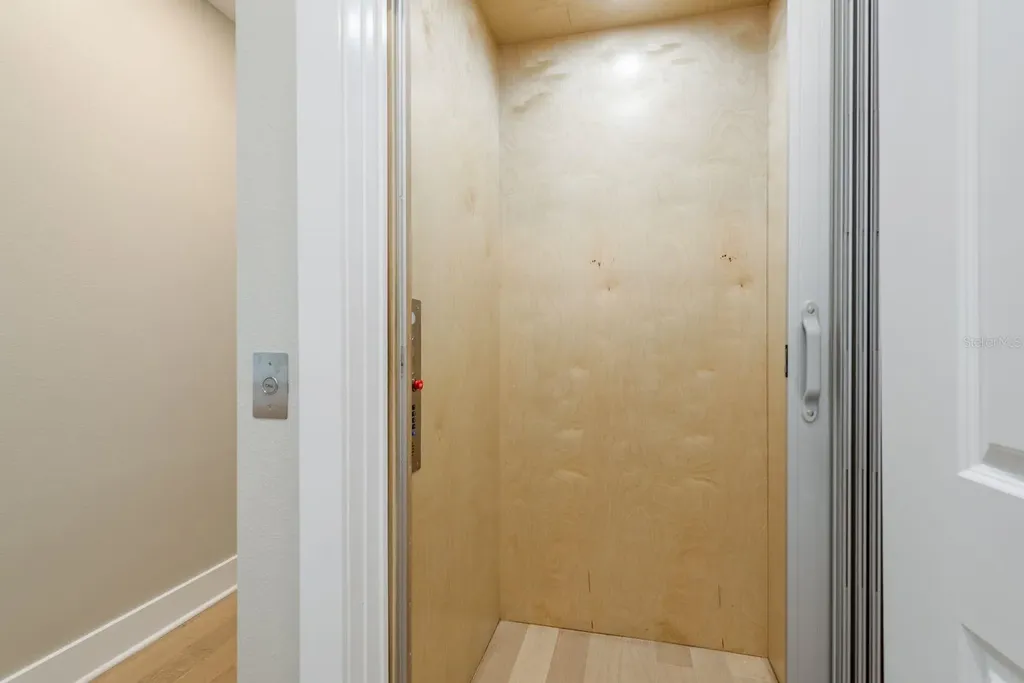 833 Oak Bend Lane Dunedin FL 34698