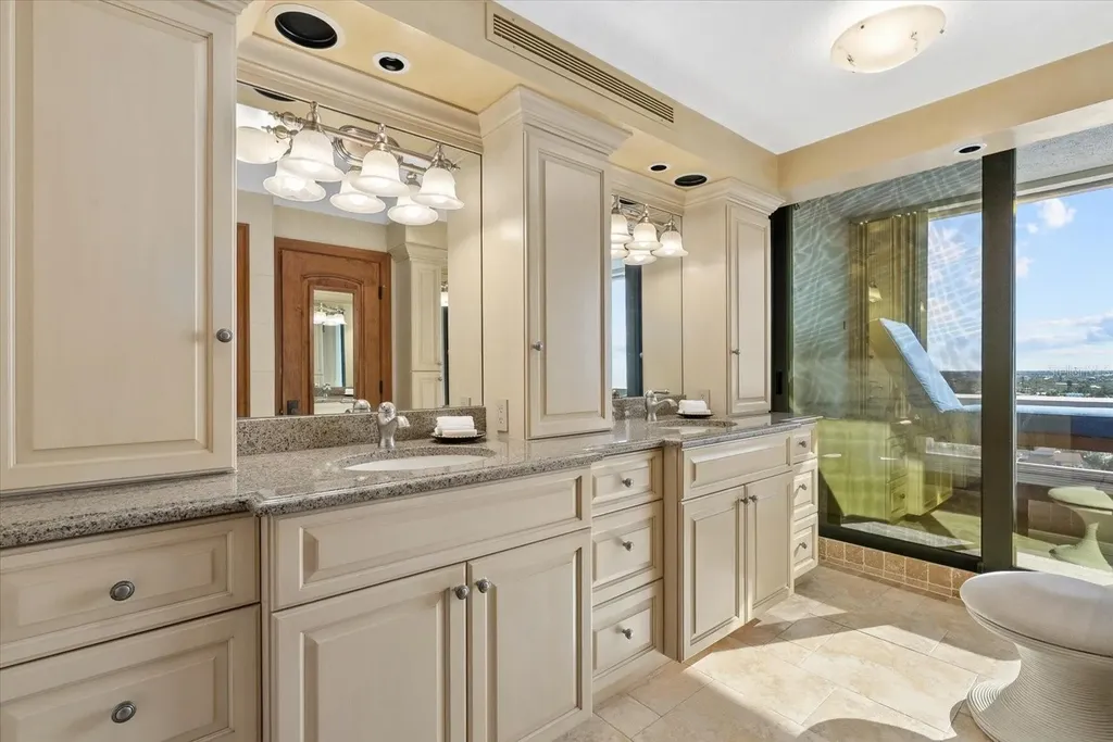 5400 Ocean Boulevard Sarasota FL 34242