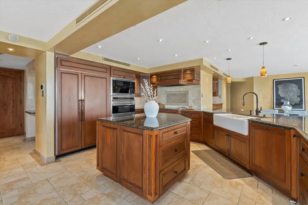 5400 Ocean Boulevard Sarasota FL 34242