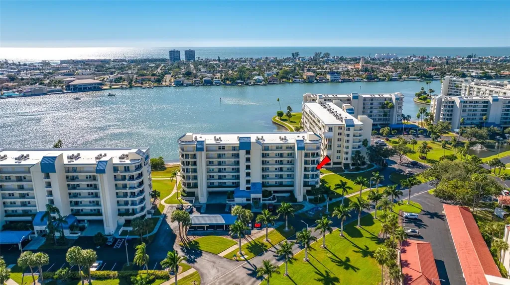 7872 Sailboat Key Boulevard S South Pasadena FL 33707