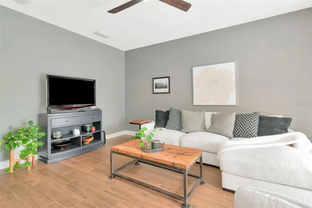 31241 Kirkshire Court Wesley Chapel FL 33543