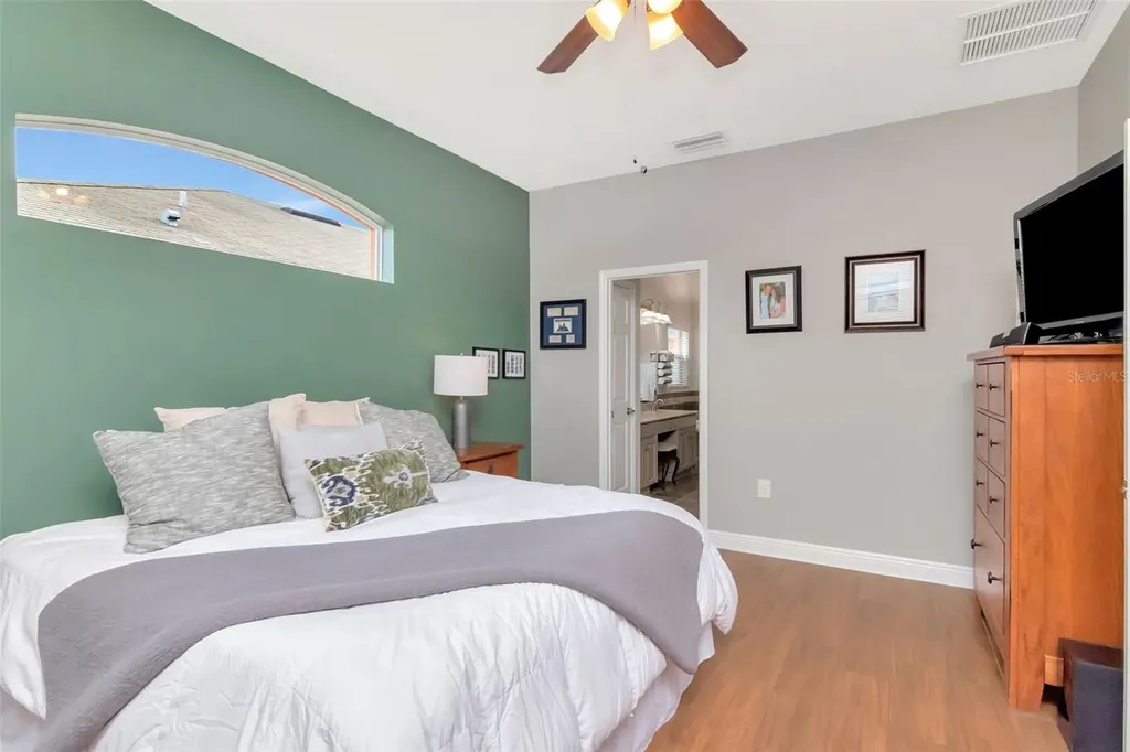 31241 Kirkshire Court Wesley Chapel FL 33543