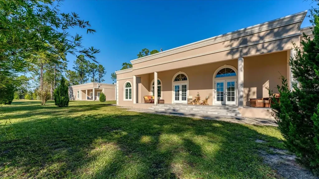 39851 & 39855 Darlington Avenue Lady Lake FL 32159