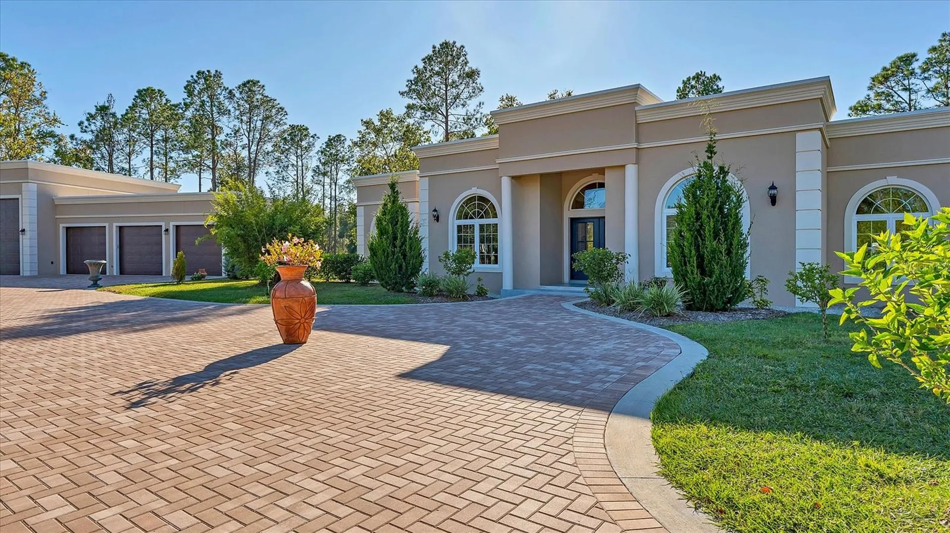 39851 & 39855 Darlington Avenue Lady Lake FL 32159