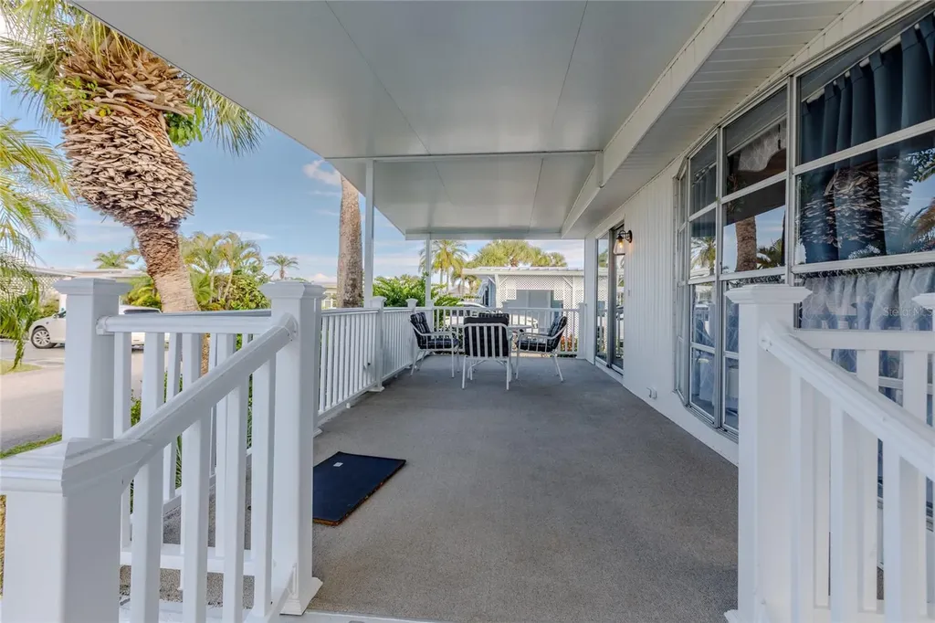 2100 Kings Highway Port Charlotte FL 33980